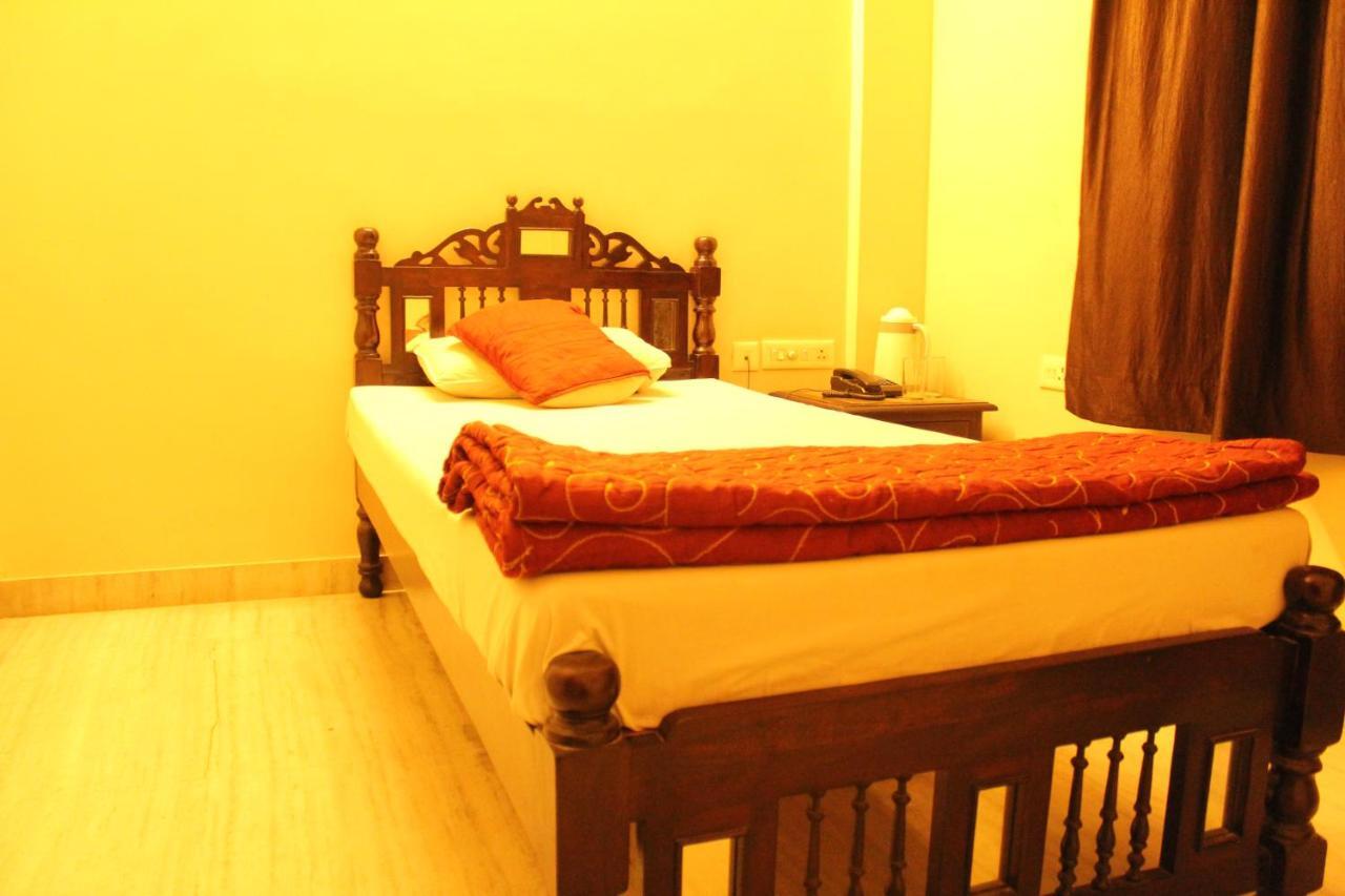 Hotel The Chit Chat Palace Jaipur Ngoại thất bức ảnh